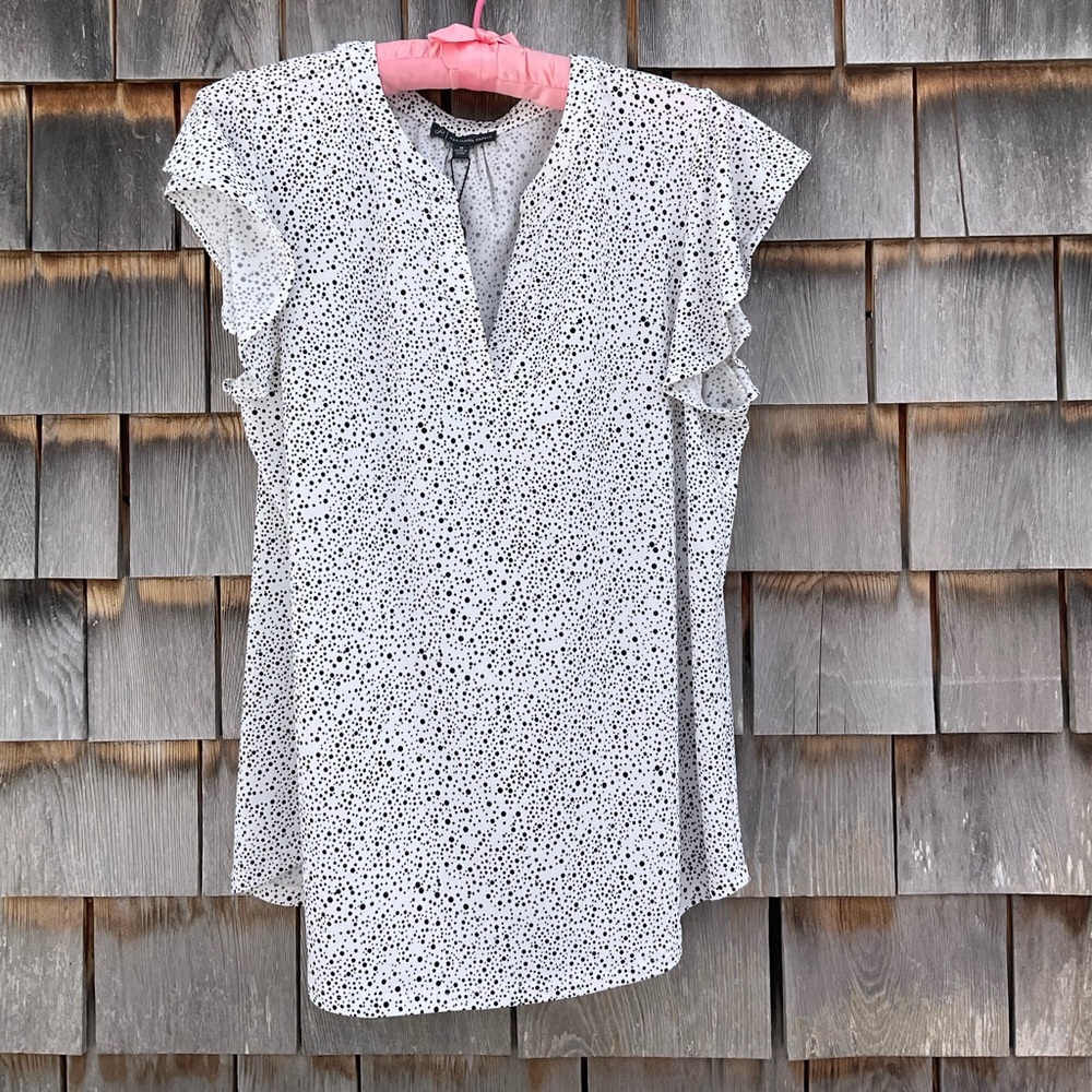 Adrianna Papell Black and White Ruffle Sleeve Blouse